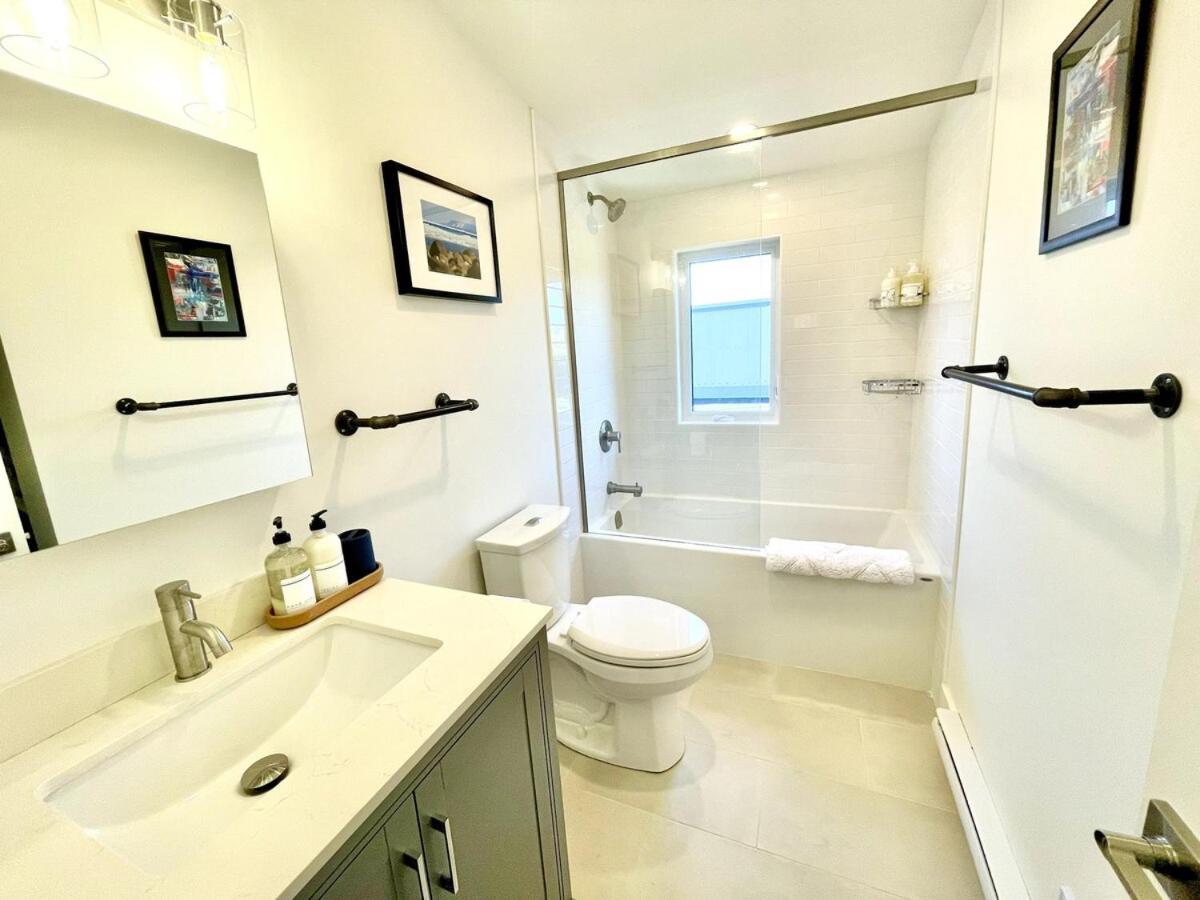 "Paddle" At Hills Meaford, Penthouse 3Rd Floor Suite W Deck & Balcony エクステリア 写真